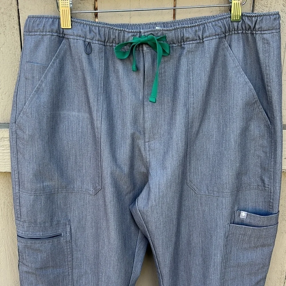 FIgs Scrub Pants Technical Collection Size XLarge Short Grey